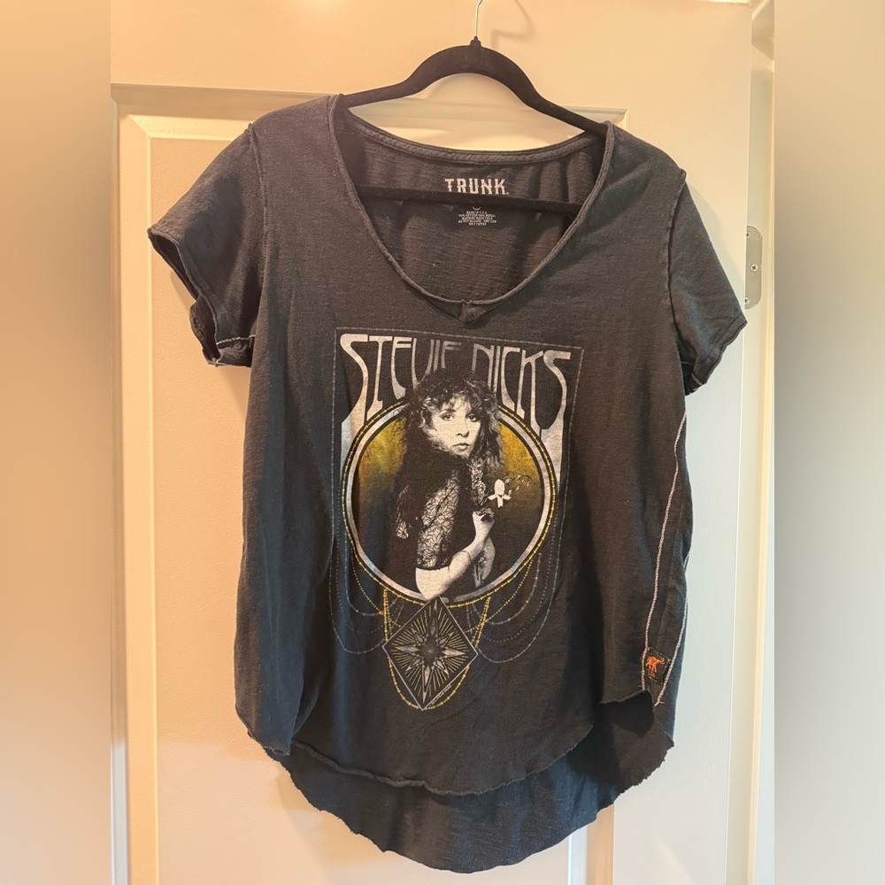 Trunk Stevie Nicks tee